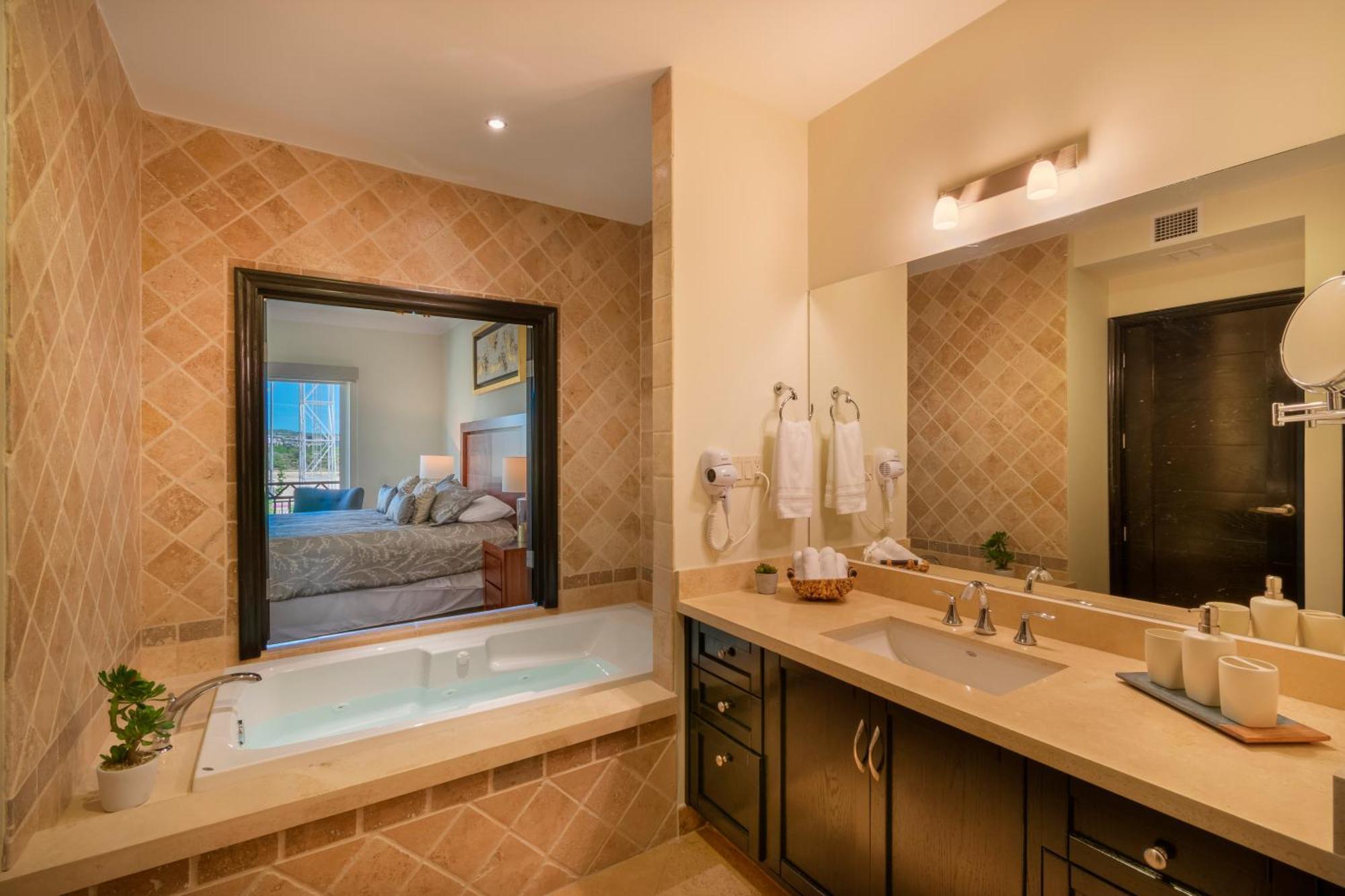 Condo Paraiso - Luxurious New Condo 300Mt From The Beach 卡波圣卢卡斯 外观 照片